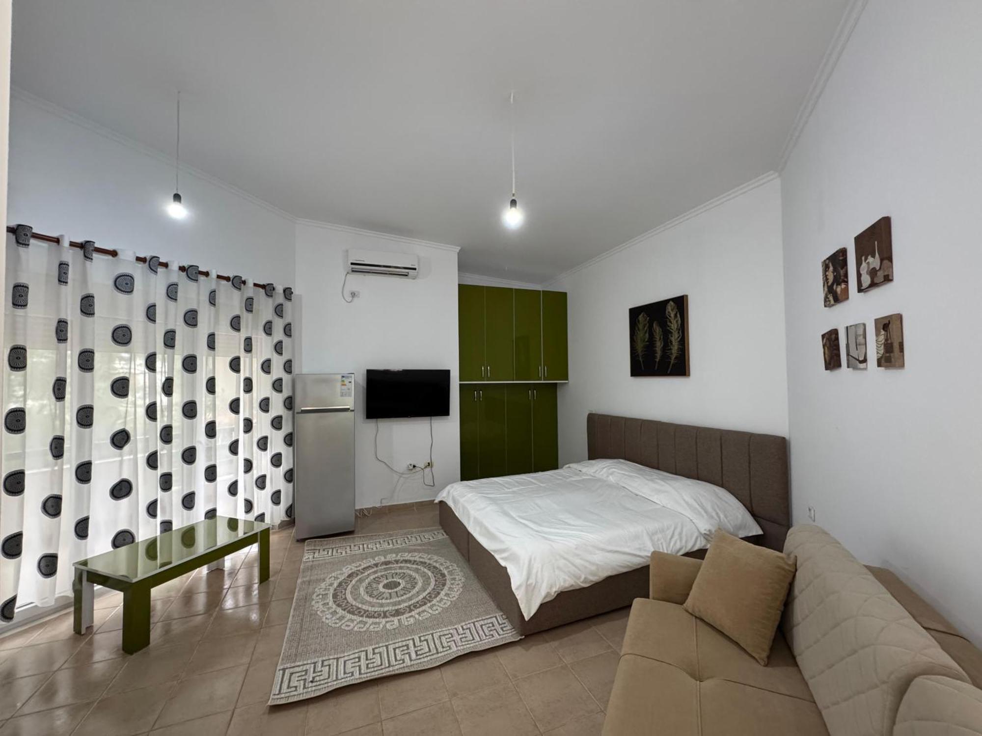 Machiavelli Lura 1 Resort *